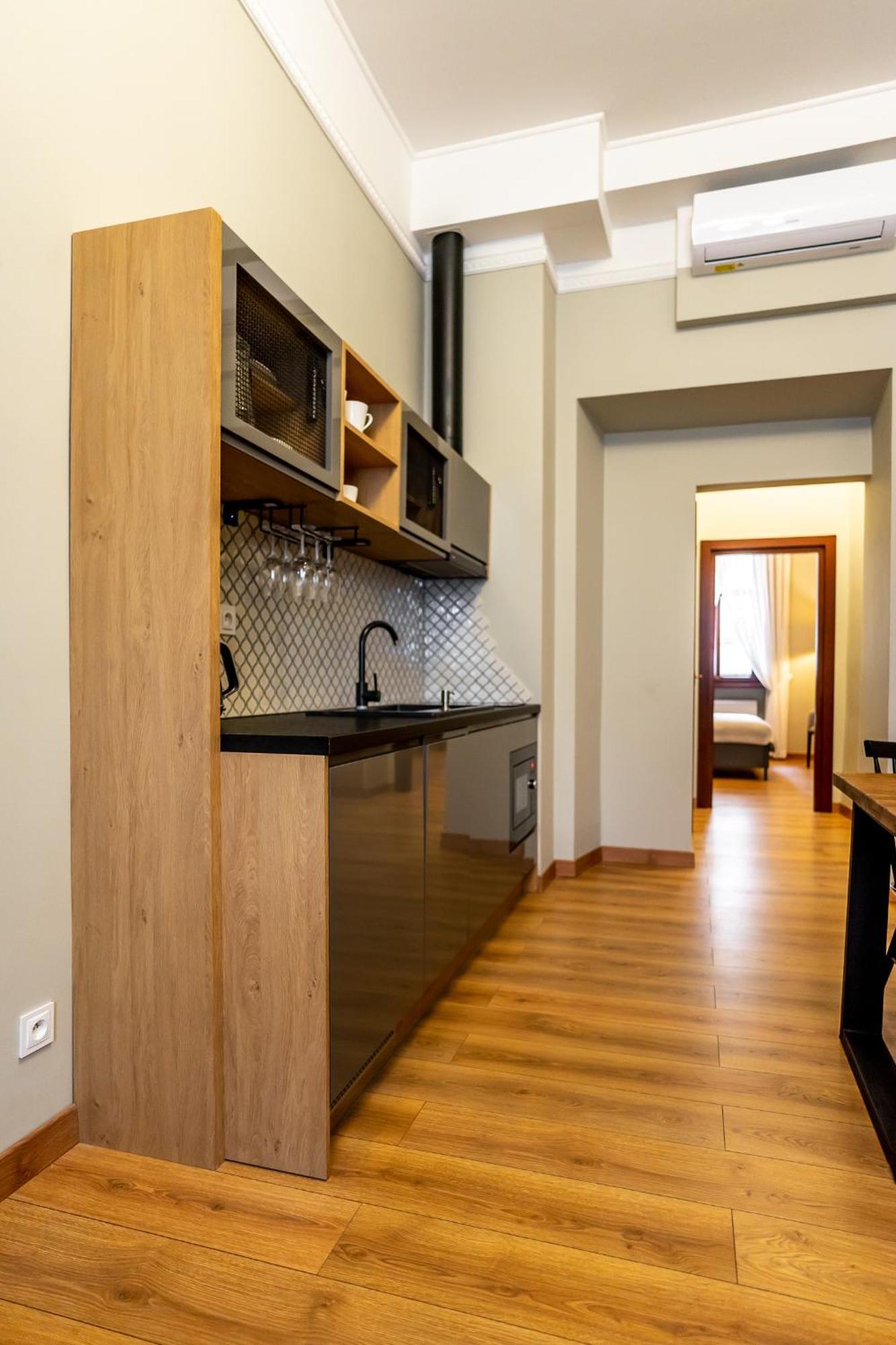 Old Town Ac Apartments Main Raiway Station Krakow Exterior photo