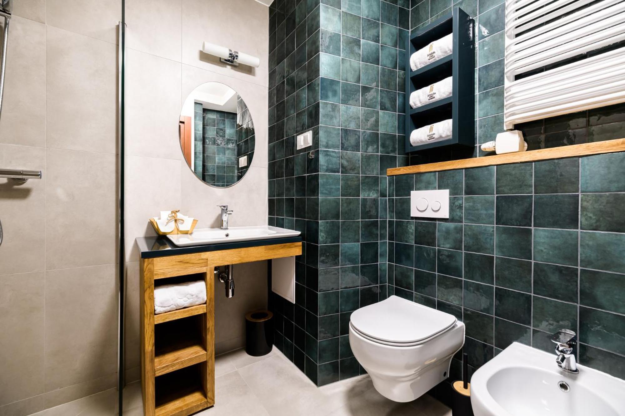Old Town Ac Apartments Main Raiway Station Krakow Exterior photo